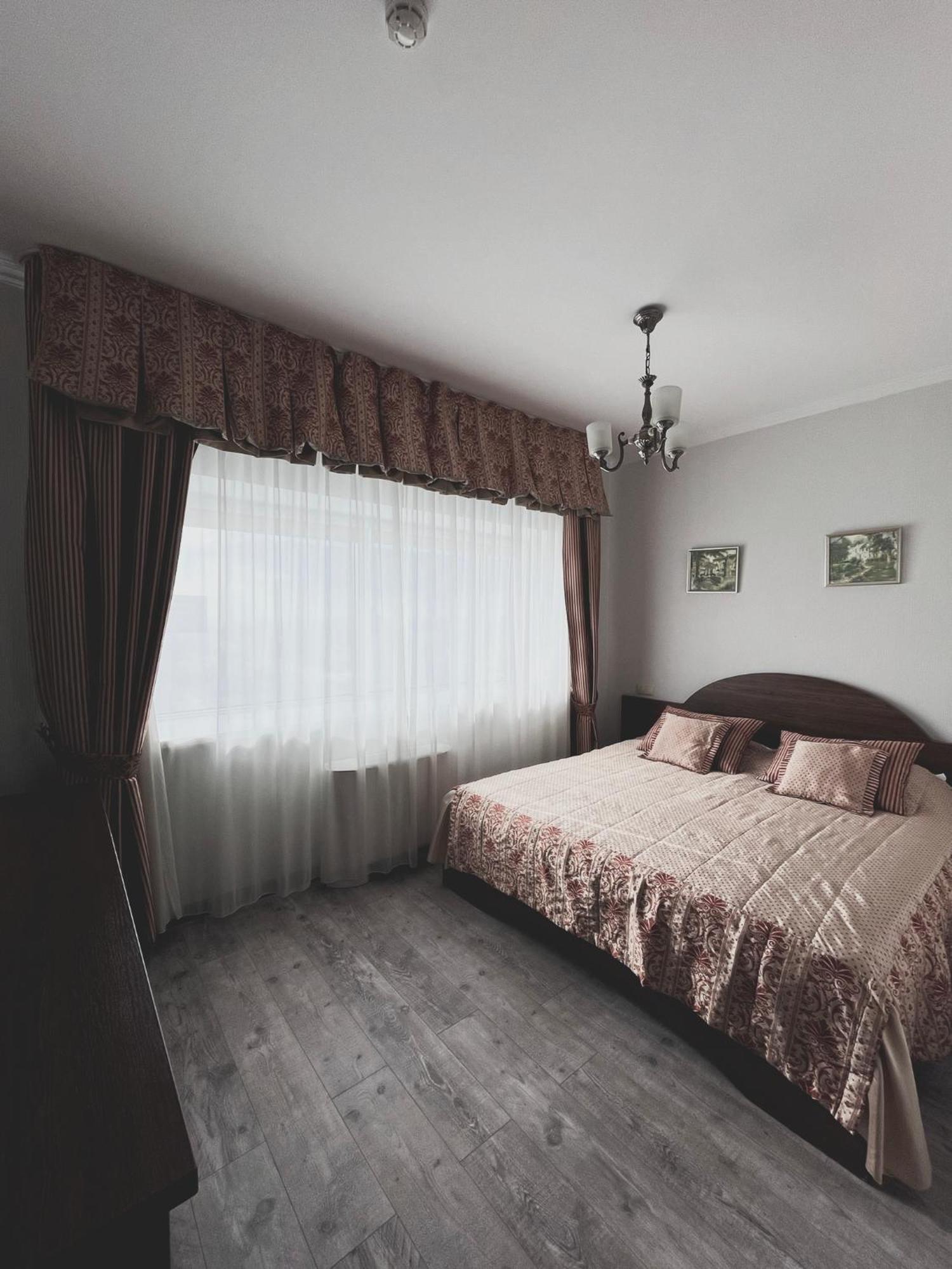 Vip House Hotel Astana Bagian luar foto
