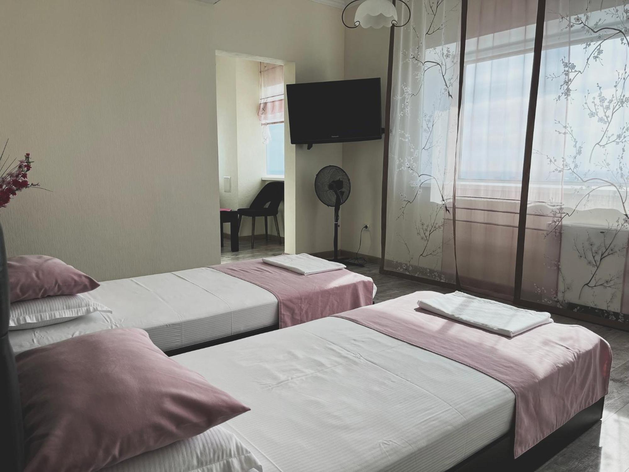 Vip House Hotel Astana Bagian luar foto