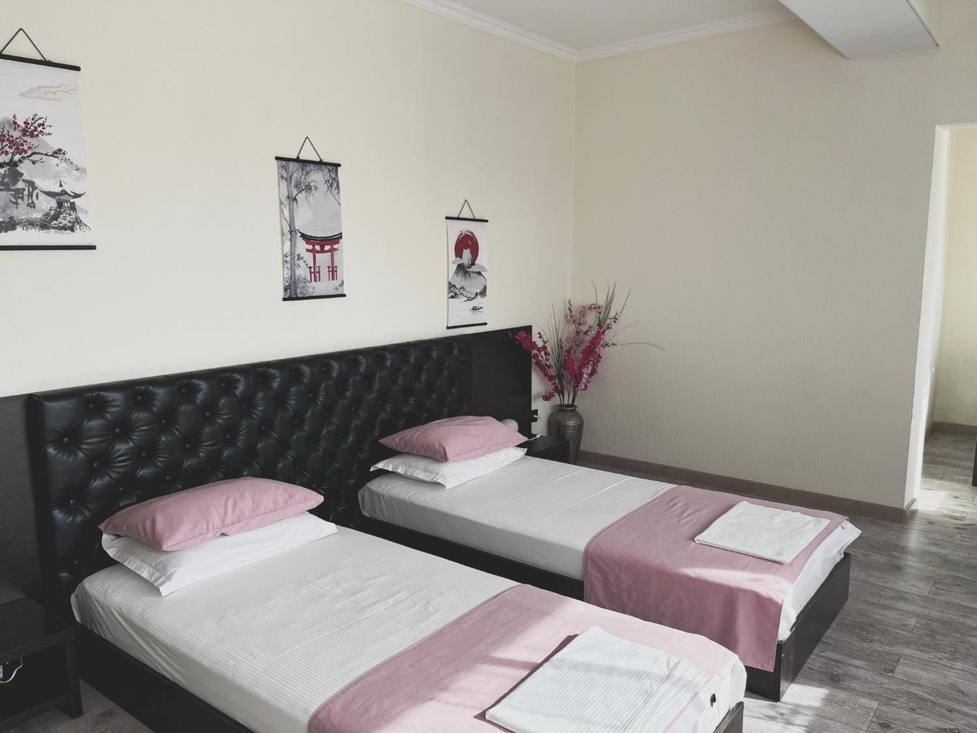 Vip House Hotel Astana Bagian luar foto