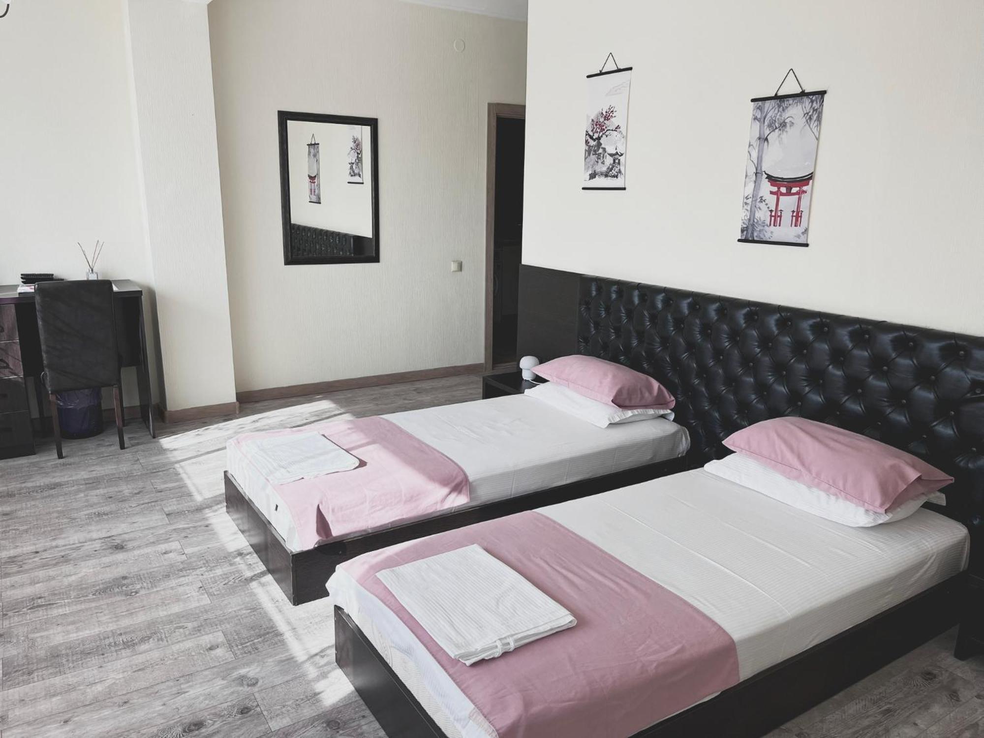 Vip House Hotel Astana Bagian luar foto