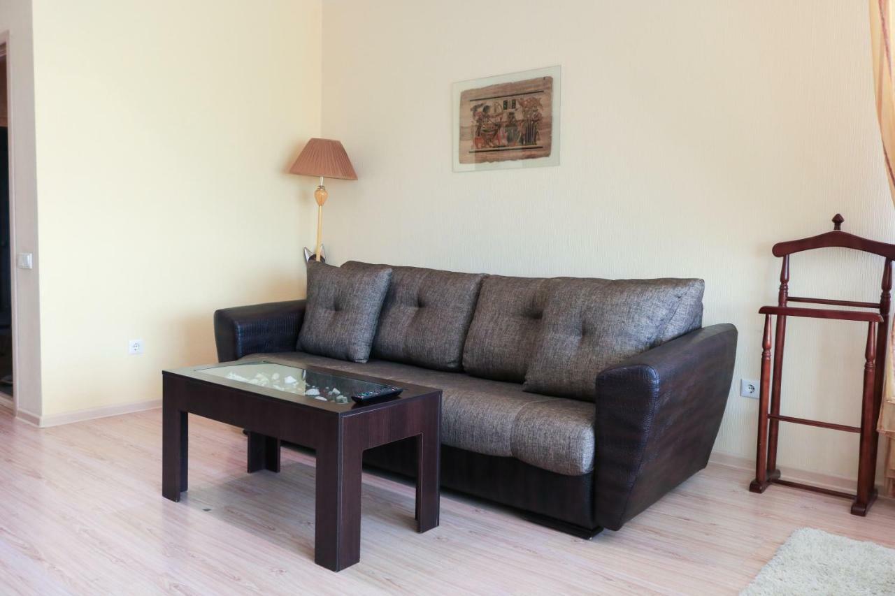 Vip House Hotel Astana Bagian luar foto