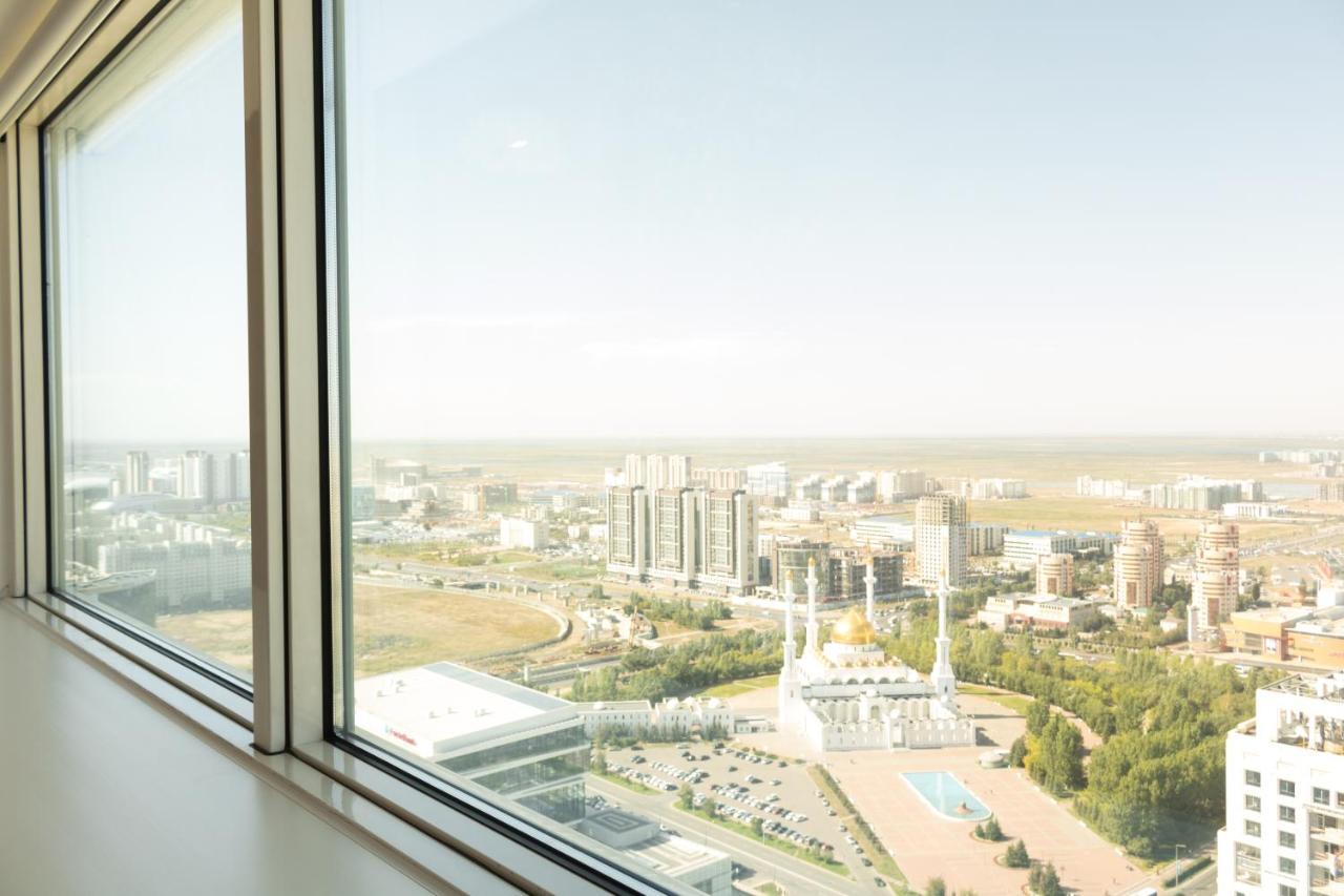 Vip House Hotel Astana Bagian luar foto